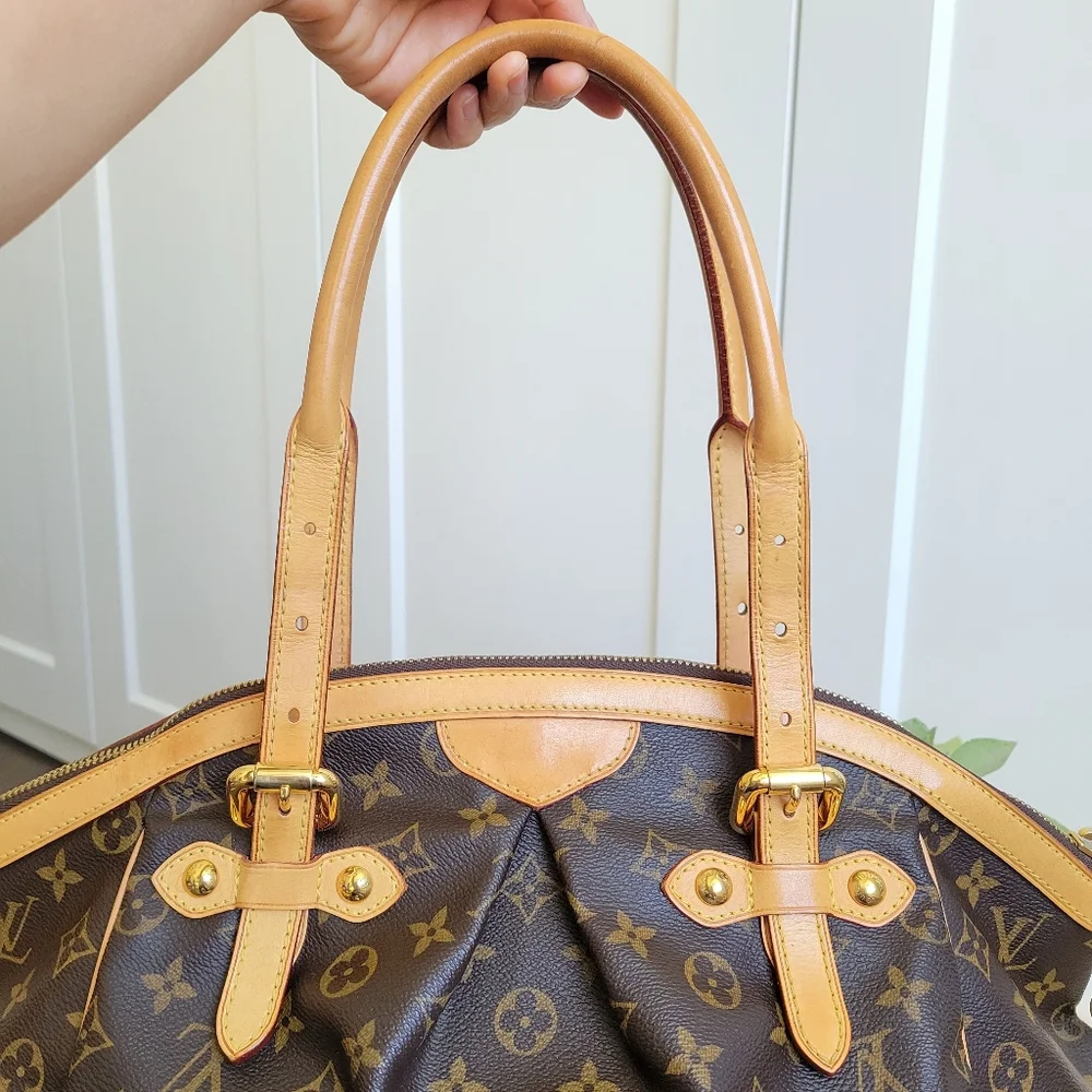 💕DISCONTINUED Very Rare LOUIS VUITTON Tivoli GM Monogram